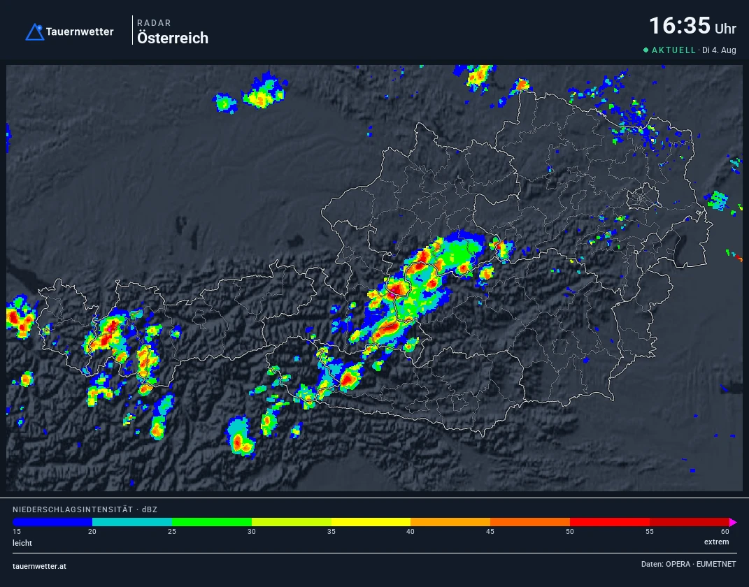 Wetterradar Österreich am Dienstag, den 4. August 2026 um 16:40 Uhr mit zahlreichen Gewittern im Bergland.