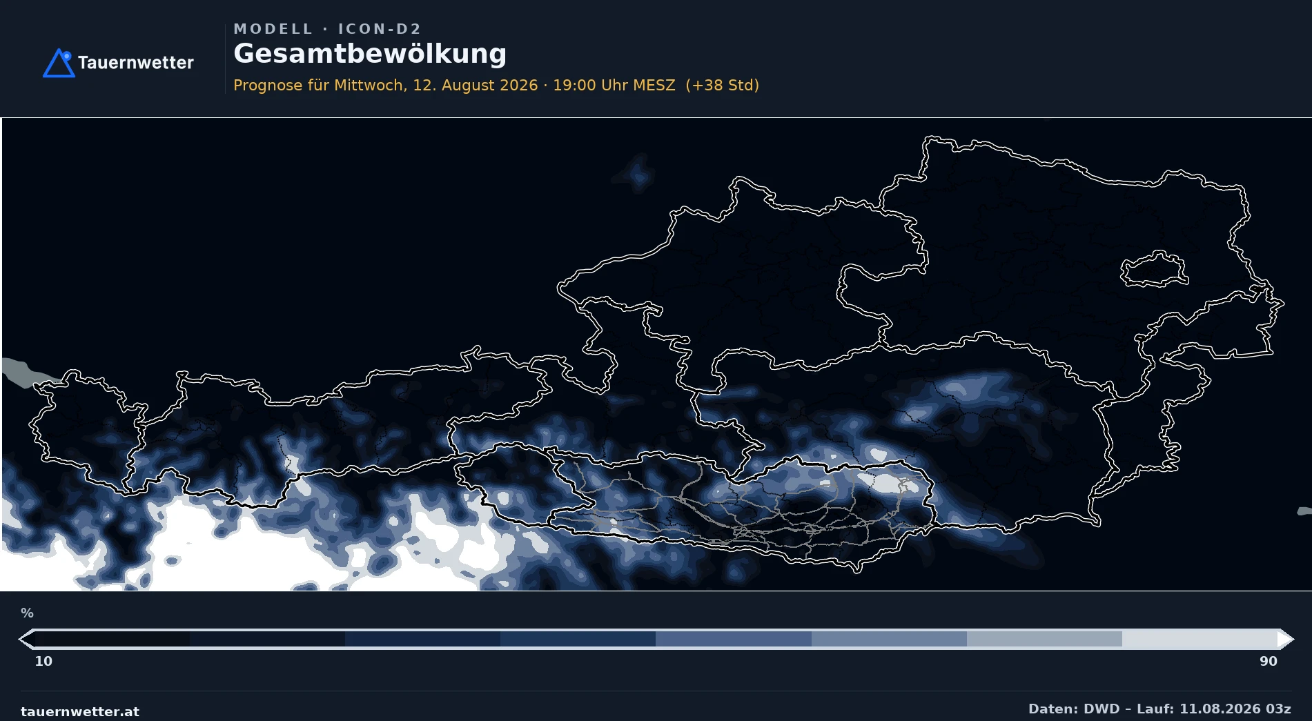 Prognose der Gesamtbewölkung für Mittwoch, 12. August 2026, 19 Uhr: nahezu wolkenlos im Norden und Osten, Quellwolken im Süden.
